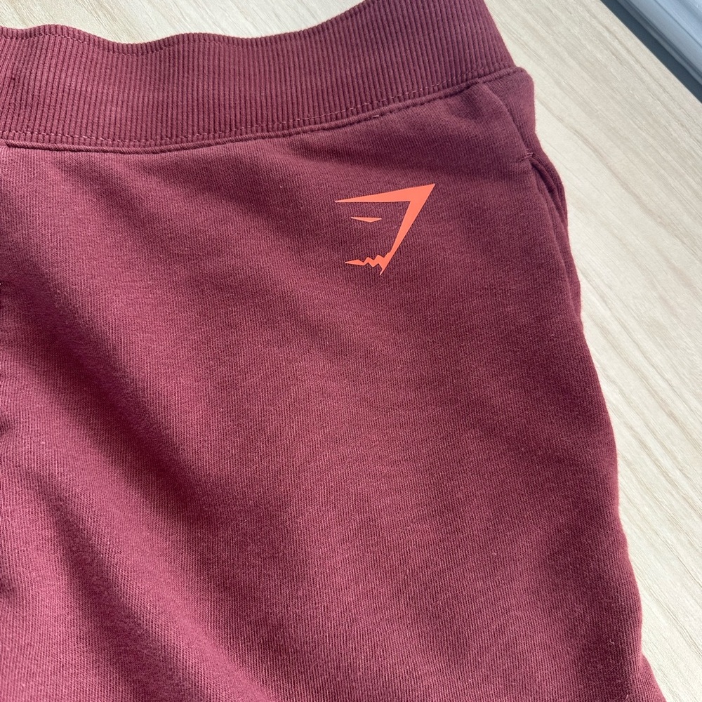 Gymshark Rust colored Athletic Shorts with Elastic Waistband - Picture 4 of 6